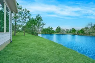 43 Silver Lks Dr, Huntsville, TX 77340 - Photo 2