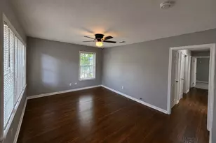 6018 Beldart St, Houston, TX 77033 - Photo 4