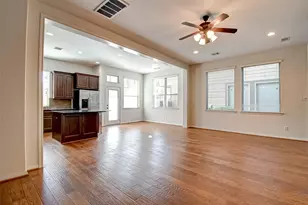 20 Cheswood Manor Court, The Woodlands, TX 77382 - Photo 8