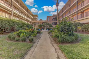 6300 Seawall Blvd, Galveston, TX 77551 - Photo 30