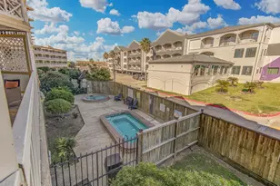 6300 Seawall Blvd, Galveston, TX 77551 - Photo 20