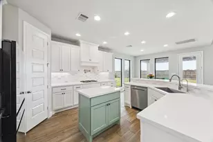 9951 Chapman Trl, Manvel, TX 77578 - Photo 12