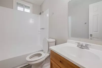 1210 Avenue E, Rosenberg, TX 77471 - Photo 20