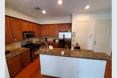 11014 Sherwood Ridge Drive, Houston, TX 77043 - Photo 6