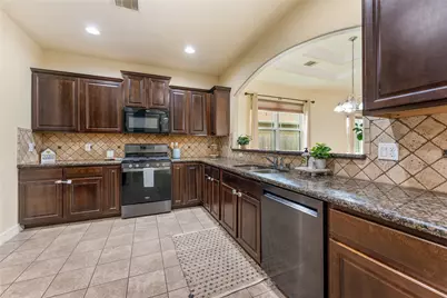 11731 Diamond Court, Mont Belvieu, TX 77535 - Photo 4