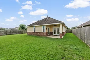 11731 Diamond Ct, Mont Belvieu, TX 77535 - Photo 18