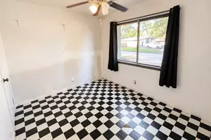 10418 Alta Loma Way, Houston, TX 77075 - Photo 8