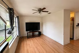 10418 Alta Loma Way, Houston, TX 77075 - Photo 2