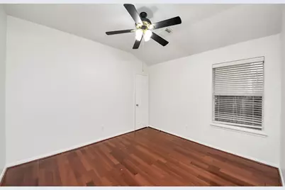 2412 Appian Way, Pearland, TX 77584 - Photo 8
