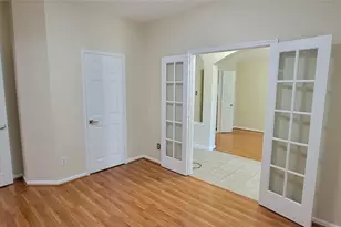 16306 April Ridge Dr, Houston, TX 77083 - Photo 6