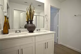 4033 Bronco Sta Ln, League City, TX 77573 - Photo 18