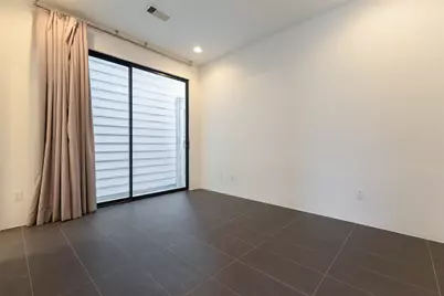 1605 Welch Street #B, Houston, TX 77006 - Photo 6