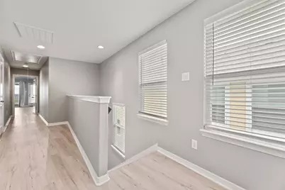 709 N Bayshore Drive, La Porte, TX 77571 - Photo 20