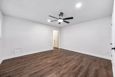 1908 Maxwell Circle, Alvin, TX 77511 - Photo 18