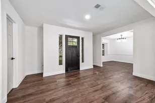 1908 Maxwell Circle, Alvin, TX 77511 - Photo 4