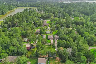 709 Little River Dr, Montgomery, TX 77316 - Photo 18