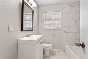 13210 Rockglen St, Houston, TX 77015 - Photo 16