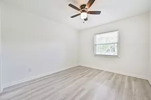 409 Linda Ln, Friendswood, TX 77546 - Photo 34