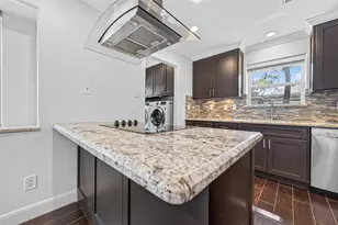 11315 Olympia Dr, Houston, TX 77077 - Photo 10
