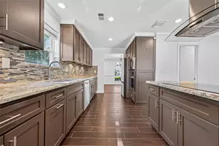 11315 Olympia Dr, Houston, TX 77077 - Photo 12