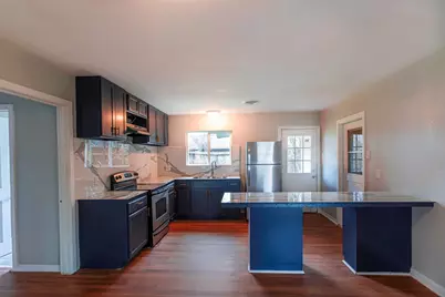 5826 Flamingo Drive, Houston, TX 77033 - Photo 8