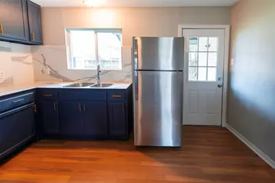 5826 Flamingo Drive, Houston, TX 77033 - Photo 10