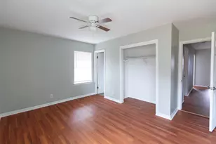 5826 Flamingo Dr, Houston, TX 77033 - Photo 16