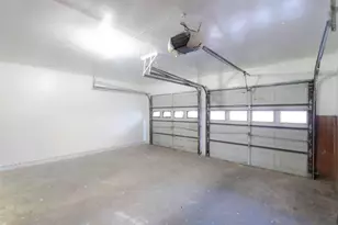 5826 Flamingo Dr, Houston, TX 77033 - Photo 26