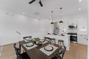 3011 Jensen Spgs Ln, Houston, TX 77026 - Photo 10