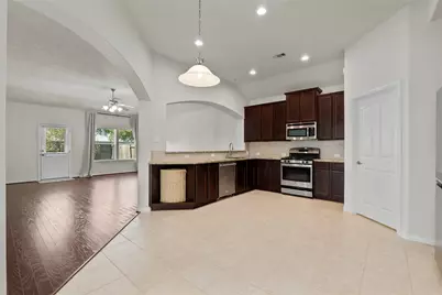 3204 Featherwood Lane, Dickinson, TX 77539 - Photo 10