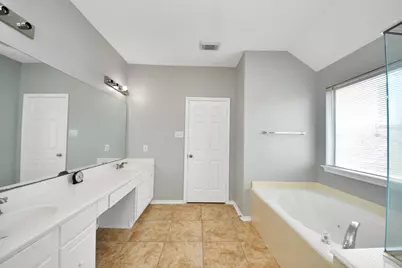 12022 Parkers Hideaway Drive, Houston, TX 77089 - Photo 40