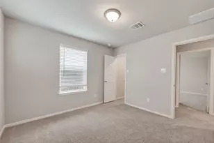 2110 Spring Hollow Dr, Baytown, TX 77521 - Photo 36