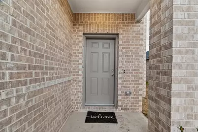 2110 Spring Hollow Drive, Baytown, TX 77521 - Photo 4