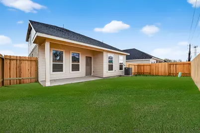 2110 Spring Hollow Drive, Baytown, TX 77521 - Photo 40