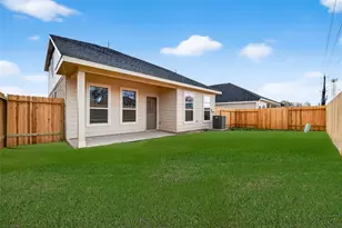 2110 Spring Hollow Dr, Baytown, TX 77521 - Photo 40