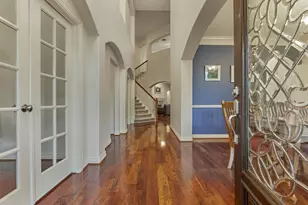 11 N French Oaks Circle, The Woodlands, TX 77382 - Photo 4