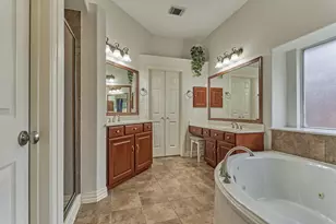 11 N French Oaks Circle, The Woodlands, TX 77382 - Photo 22