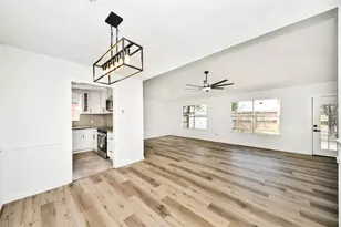 13122 Benford Dr, Houston, TX 77099 - Photo 6