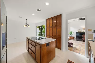 8011 Suspiro Drive, Houston, TX 77083 - Photo 10