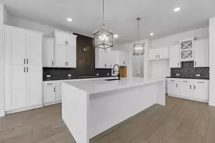 408 Northern Cardinal Ct, Willis, TX 77318 - Photo 6