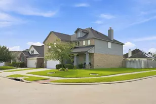 10031 Kendahlwood Ln, Tomball, TX 77375 - Photo 2
