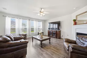 10031 Kendahlwood Ln, Tomball, TX 77375 - Photo 6