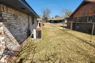 7726 Spinet St, Houston, TX 77016 - Photo 4