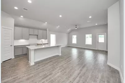 11719 Leafy Laurel Drive, Houston, TX 77066 - Photo 4