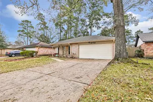 2722 Foliage Green Dr, Houston, TX 77339 - Photo 1
