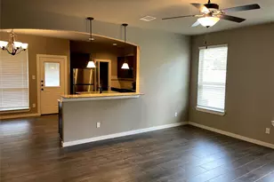 217 Oakcrest, Conroe, TX 77304 - Photo 8