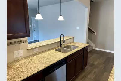 217 Oakcrest, Conroe, TX 77304 - Photo 12