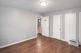 511 W Cleveland St, Alvin, TX 77511 - Photo 10