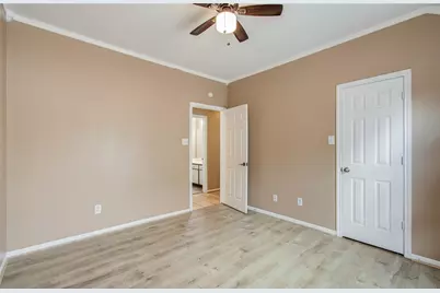 4731 Silverlake Drive, Sugar Land, TX 77479 - Photo 32