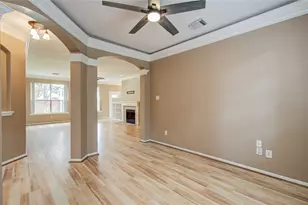 4731 Silverlake Dr, Sugar Land, TX 77479 - Photo 6